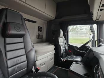 R580 V8 6X2 / FULL AIR / RETARDER / BOOGIE